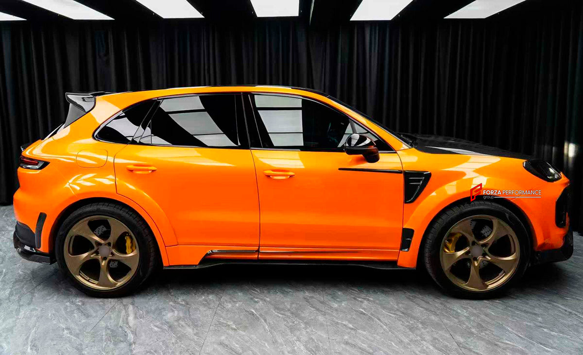CARBON BODY KIT for Porsche Cayenne 9Y0.2 2024+
Set includes:

Front Lip
Front Bumper Fins
Hood Bonnet
Front Fenders
Front Fender Vents
Side Skirts
Rear Fenders
Roof Spoiler
Rear Diffuser
Material: Carbon

NOTE: Professional installation is required.