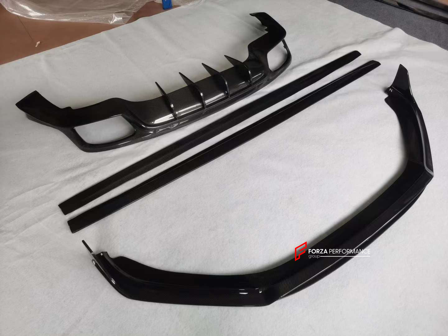 CARBON AERO KIT for PORSCHE PANAMERA 971.1 2017-2020

Front Lip
Rear Diffuser
Side Skirts

Material: Carbon

NOTE: Professional installation is required