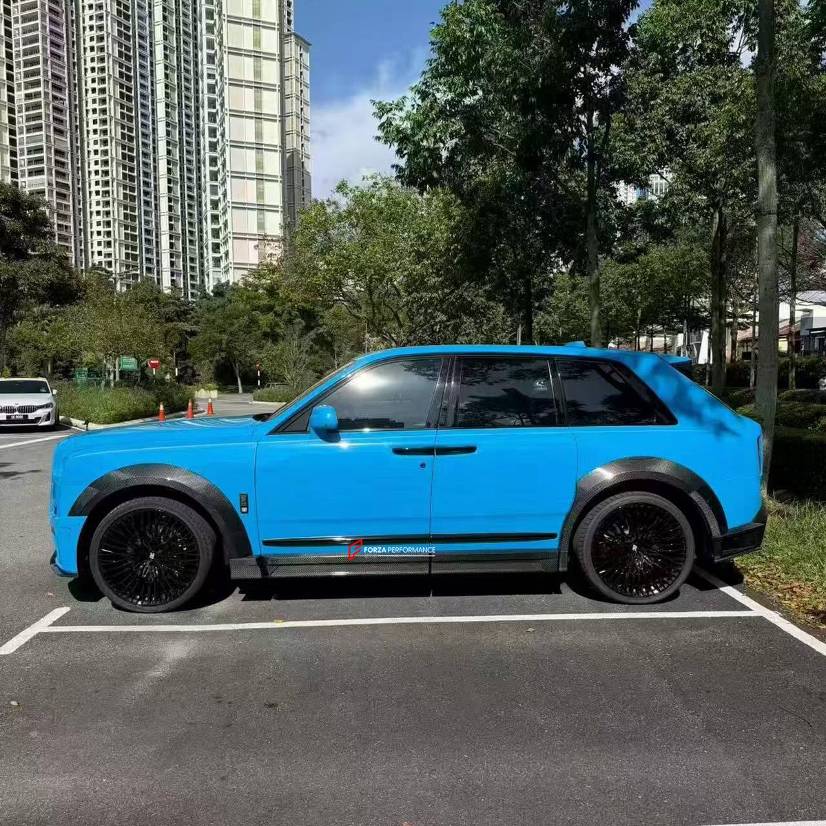 CARBON BODY KIT for ROLLS ROYCE CULLINAN 2024+
Material: Carbon

NOTE: Professional installation is required.