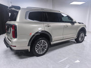 CARBON BODY KIT for TANK 500 2022+

Set includes:

Front Lip
Front Grille
Hood
Fender Flares
Roof Spoiler
Trunk Spoiler
Rear Diffuser

Material: Carbon

Note: Professional installation is required.