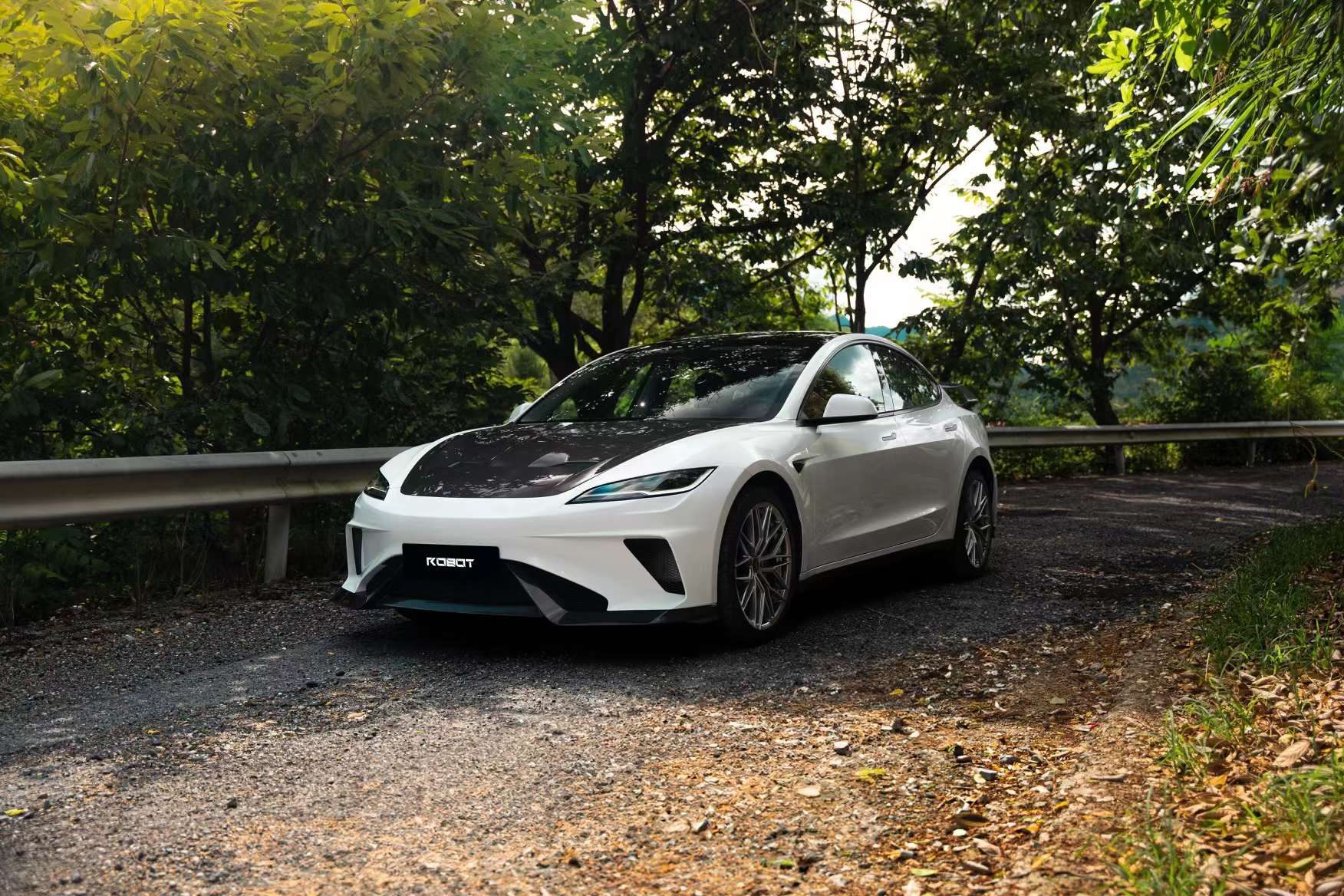 CARBON BODY KIT for TESLA MODEL 3 FACELIFT 2023+

Set includes:

Front Lip
Front Bumper Assembly

Hood / Bonnet

Side Skirts

Rear Spoiler
Rear Bumper
Rear Diffuser

Material: Wet Carbon with Fiberglass

NOTE: Professional installation is required.

Why “Contact Us for Pricing”?

We don’t display fixed prices because our goal is to offer you the most competitive deal possible. Product costs often decrease over time, and by requesting a quote, you’ll receive our most up-to-date price on market.

SECURED PAYM