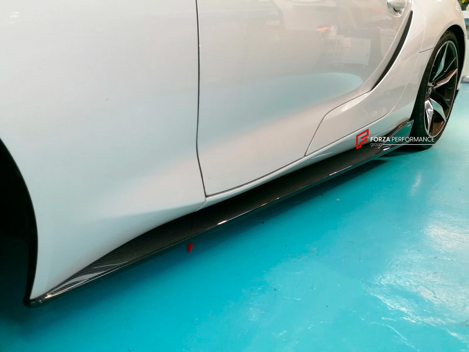 BODY KIT for TOYOTA SUPRA A90 2019+
Set includes:

Front Lip Splitter
Side Skirts
Rear Lip Spoiler
Rear Aprons
Material: Carbon

NOTE: Professional installation is required