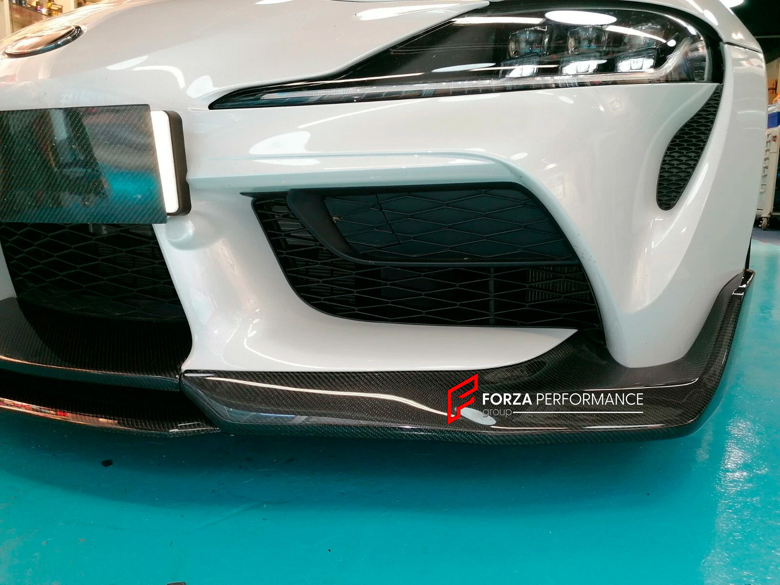 BODY KIT for TOYOTA SUPRA A90 2019+
Set includes:

Front Lip Splitter
Side Skirts
Rear Lip Spoiler
Rear Aprons
Material: Carbon

NOTE: Professional installation is required