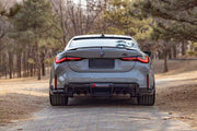 CARBON BODY KIT WITH CUP SERIES FRONT LIP for BMW M3 G82 M4 G80 2021 - 2024 FORZA PERFORMANCE Custom fit Dry Carbon Achen Cybe Achencybe Design Style
Set includes:

Cup Series Front Lip
Front Grille
Hood Bonnet Trim
Rear Diffuser
Rear Spoiler
Material: Carbon

NOTE: Professional installation is required.
