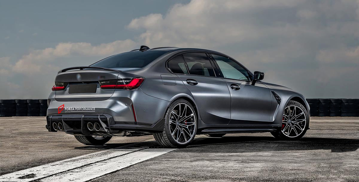 CARBON BODY KIT WITH CUP SERIES FRONT LIP for BMW M3 G82 M4 G80 2021 - 2024 FORZA PERFORMANCE Custom fit Dry Carbon Achen Cybe Achencybe Design Style
Set includes:

Cup Series Front Lip
Front Grille
Hood Bonnet Trim
Rear Diffuser
Rear Spoiler
Material: Carbon

NOTE: Professional installation is required.