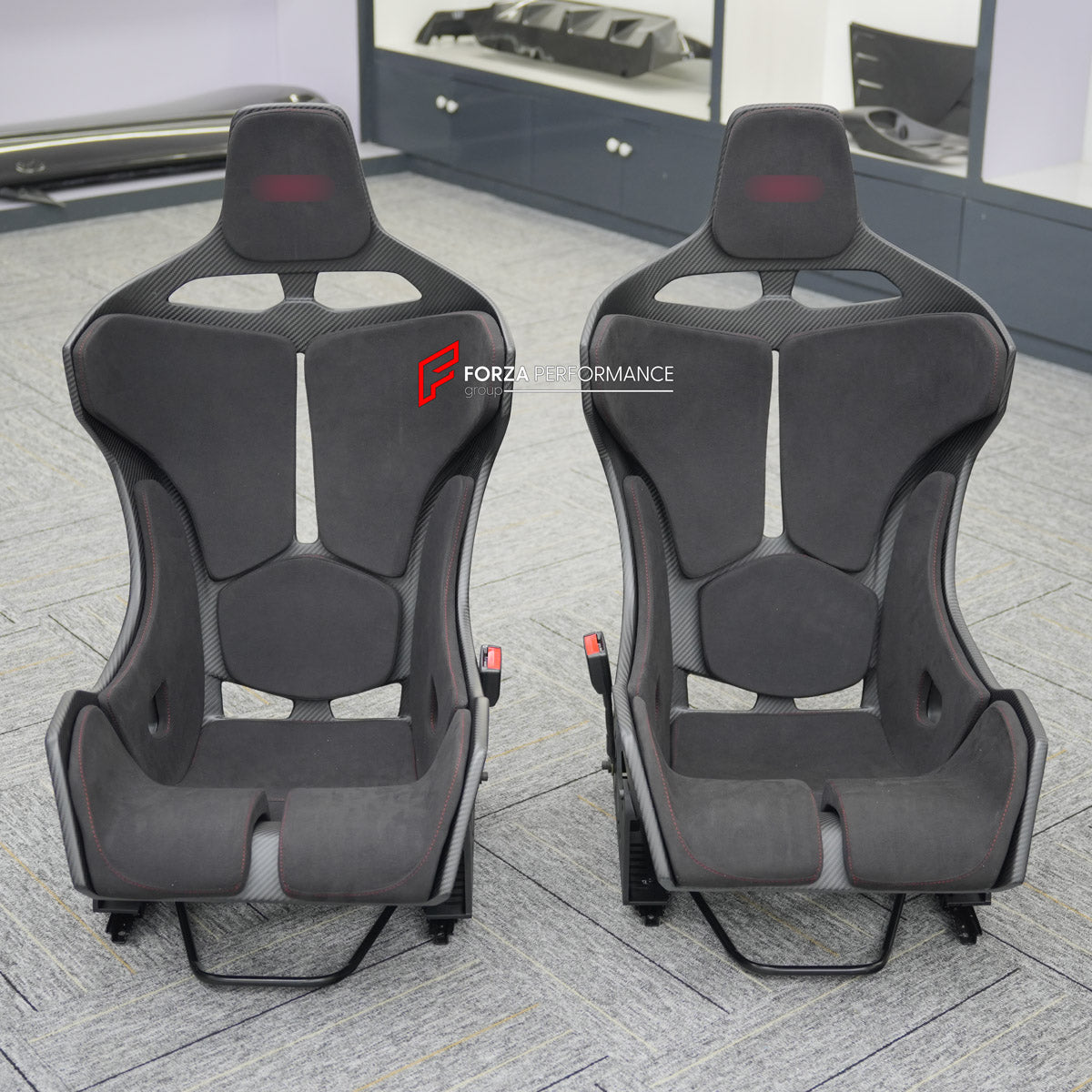CARBON BUCKET SEATS LWCB for MCLAREN ARTURA 540C 570S 600LT 675LT 720S COUPE 765LT GT GTS SENNA

A single seat can be sold, purchasing a pair is not required.

All bucket seats photos on our website are real images of the actual product.

We produce custom carbon bucket seats for every McLaren models. We offer fully customizable options.

Custom Options:

Cushion Inserts: Custom Design
Finishing Options: Alcantara, Leather, Cloth
Logo Options: Custom Logo by your request
Seats shell material: Carbon

NOTE: 