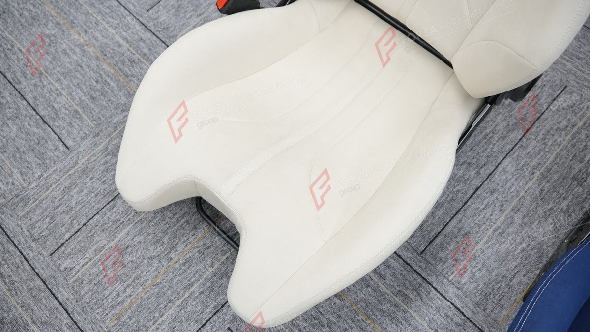 CARBON BUCKET SEATS LWCB for PORSCHE 718 982 911 991 992 BOXSTER CAYMAN CAYENNE MACAN

A single seat can be sold, purchasing a pair is not required.

All bucket seats photos on our website are real images of the actual product.

We produce custom carbon bucket seats for every Porsche models. We offer fully customizable options.

Custom Options:

Cushion Inserts: Custom Design
Finishing Options: Alcantara, Leather, Cloth
Logo Options: Custom Logo by your request
Seats shell material: Carbon

NOTE: Profession