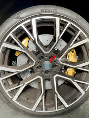 CARBON CERAMIC BBK BIG BRAKE KIT for BMW X5M F95 2019 - 2023

Forza Performance Group offers various types of big brake kits, all types of aftermarket brake calipers, as well as genuine original brands of all types, such as AP Racing, Brembo, Akebono, AMG, M Performance, Audi, Porsche, Lamborghini, Toyota TRD, etc.

Material: Carbon Ceramic

Current set includes:

2x Authentic Akebono 10 Pot Front Brake Calipers
2x 4 pot Rear Brake Calipers
2x Electric Parking Brake
2x Front Brake Discs 400 mm

2x Rear Brak