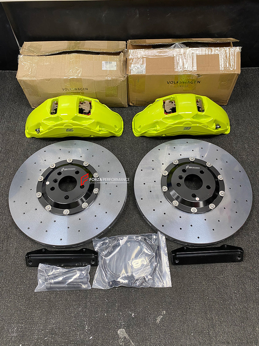 We manufacture premium quality carbon ceramic brakes discs rotors for ROLLS ROYCE CULLINAN SERIES 2 2024+ in any size

Specification:

Authentic Akebono 10 Pot Front Brake Calipers
Authentic Brembo 4 Pot Rear Brake Calipers
Electric Parking Brakes
Front disc: 440 mm, thickness 40 mm

Rear disc: 410 mm, thickness 32 mm
Material: Carbon Ceramic ( C / SiC) rings, Aluminium hat / bell

Includes: Carbon ceramic brake disсs / rotors, brake pads, brackets for calipers, hoses.

Fitment: Direct Bolt-On replace OE IR