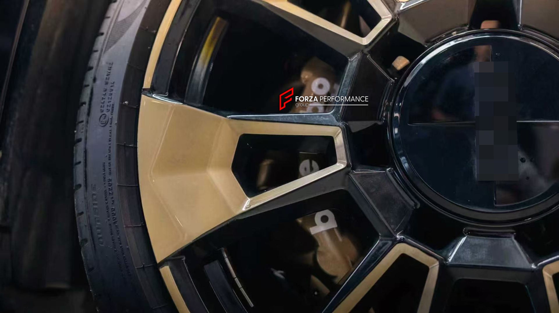 CARBON CERAMIC BIG BRAKE KIT BBK for BMW XM G09 2023+

Forza Performance Group offers various types of big brake kits, all types of aftermarket brake calipers, as well as genuine original brands of all types, such as AP Racing, Brembo, Akebono, AMG, M Performance, Audi, Porsche, Lamborghini, Toyota TRD, etc.

Material: Carbon Ceramic

Current set includes:

2x Authentic Brembo BM8 8 Pot Front Brake Calipers

2x Authentic Brembo BM4 4 pot Rear Brake Calipers
2x Electric Parking Brakes
2x Front Brake Discs 41