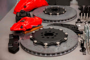 CARBON CERAMIC BIG BRAKE KIT for BMW 7 SERIES G70 2022+

Forza Performance Group offers various types of big brake kits, all types of aftermarket brake calipers, as well as genuine original brands of all types, such as AP Racing, Brembo, Akebono, AMG, M Performance, Audi, Porsche, Lamborghini, Toyota TRD, etc.

Material: Carbon Ceramic

Current set includes:

2x 10 Pot Front Brake Calipers

2x 4 pot Rear Brake Calipers
2x Front Brake Discs 440 mm
2x Rear Brake Discs 410 mm
2x Brake Caliper Adapters
2x Brake