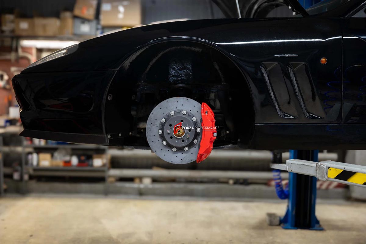 CARBON CERAMIC BIG BRAKE KIT for FERRARI 550 MARANELLO 1996 - 2002

Forza Performance Group offers various types of big brake kits, all types of aftermarket brake calipers, as well as genuine original brands of all types, such as AP Racing, Brembo, Akebono, AMG, M Performance, Audi, Porsche, Lamborghini, Toyota TRD, etc.

Material: Carbon Ceramic

Current set includes:

2x 6 Pot Front Brake Calipers

2x 4 pot Rear Brake Calipers
2x Front Brake Discs 355 mm
2x Rear Brake Discs 356 mm
2x Brake Caliper Adapter