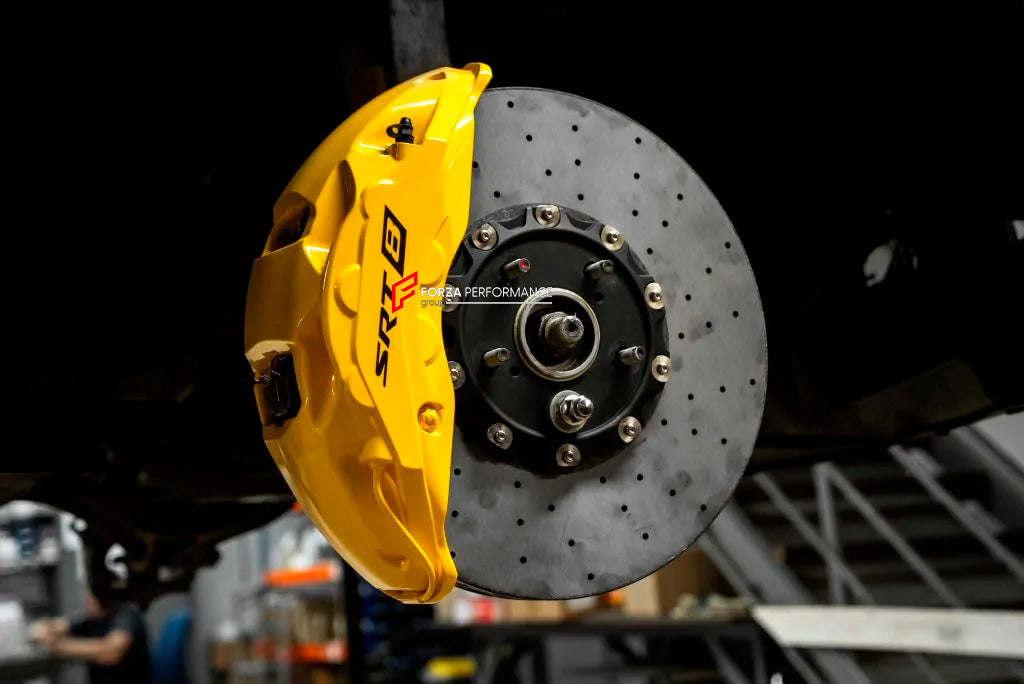 CARBON CERAMIC BIG BRAKE KIT for JEEP GRAND CHEROKEE SRT WK2 2018 - 2023

Forza Performance Group offers various types of big brake kits, all types of aftermarket brake calipers, as well as genuine original brands of all types, such as AP Racing, Brembo, Akebono, AMG, M Performance, Audi, Porsche, Lamborghini, Toyota TRD, etc.

Material: Carbon Ceramic

Current set includes:

2x Authentic Akebono 10 Pot Front Brake Calipers

2x Authentic Brembo 4 pot Rear Brake Calipers
2x Front Brake Discs 420 mm
2x Rear B