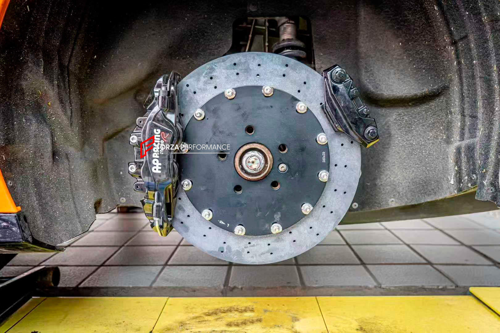 CARBON CERAMIC BIG BRAKE KIT for MCLAREN GT 2019 - 2023

Forza Performance Group offers various types of big brake kits, all types of aftermarket brake calipers, as well as genuine original brands of all types, such as AP Racing, Brembo, Akebono, AMG, M Performance, Audi, Porsche, Lamborghini, Toyota TRD, etc.

Material: Carbon Ceramic

Current set includes:

2x Authentic AP Racing CP9570 6 Pot Front Brake Calipers

2x Authentic AP Racing CP9582 4 pot Rear Brake Calipers
2x Front Brake Discs 380 mm
2x Rear 