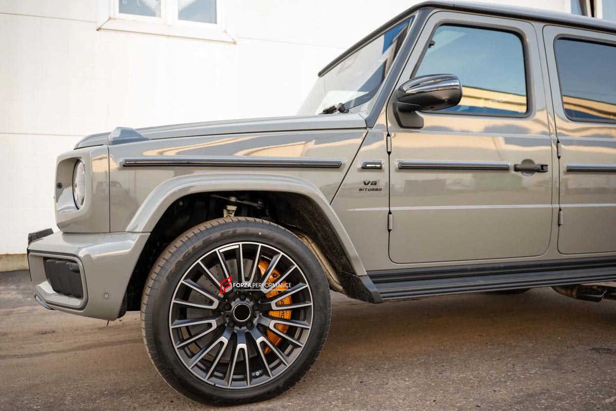 CARBON CERAMIC BIG BRAKE KIT for MERCEDES-BENZ G-CLASS G63 W465 2024+

Forza Performance Group offers various types of big brake kits, all types of aftermarket brake calipers, as well as genuine original brands of all types, such as AP Racing, Brembo, Akebono, AMG, M Performance, Audi, Porsche, Lamborghini, Toyota TRD, etc.

Material: Carbon Ceramic

Current set includes:

2x Authentic Akebono 10 Pot Front Brake Calipers

2x Authentic Brembo 4 pot Rear Brake Calipers
2x Front Brake Discs 440 mm
2x Rear Brak