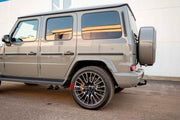 CARBON CERAMIC BIG BRAKE KIT for MERCEDES-BENZ G-CLASS G63 W465 2024+

Forza Performance Group offers various types of big brake kits, all types of aftermarket brake calipers, as well as genuine original brands of all types, such as AP Racing, Brembo, Akebono, AMG, M Performance, Audi, Porsche, Lamborghini, Toyota TRD, etc.

Material: Carbon Ceramic

Current set includes:

2x Authentic Akebono 10 Pot Front Brake Calipers

2x Authentic Brembo 4 pot Rear Brake Calipers
2x Front Brake Discs 440 mm
2x Rear Brak