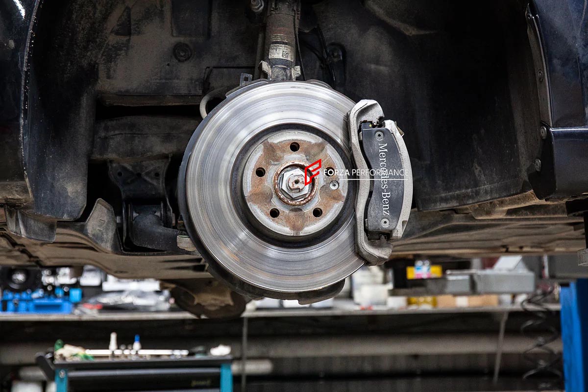 CARBON CERAMIC BIG BRAKE KIT for MERCEDES BENZ V-CLASS VITO W447 2015+

Forza Performance Group offers various types of big brake kits, all types of aftermarket brake calipers, as well as genuine original brands of all types, such as AP Racing, Brembo, Akebono, AMG, M Performance, Audi, Porsche, Lamborghini, Toyota TRD, etc.

Current set includes:

2x Authentic Brembo 6 Pot Front Brake Calipers

2x Authentic Brembo 4 pot Rear Brake Calipers
2x Front Brake Discs 380 mm
2x Rear Brake Discs 380 mm
2x Brake Cal