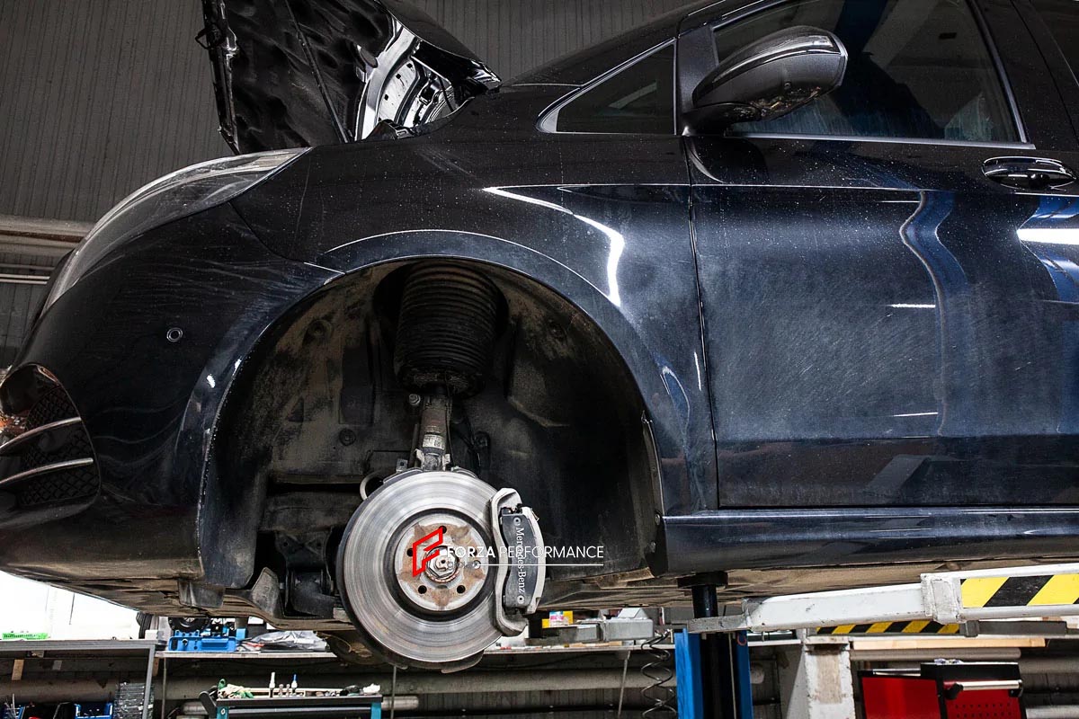 CARBON CERAMIC BIG BRAKE KIT for MERCEDES BENZ V-CLASS VITO W447 2015+

Forza Performance Group offers various types of big brake kits, all types of aftermarket brake calipers, as well as genuine original brands of all types, such as AP Racing, Brembo, Akebono, AMG, M Performance, Audi, Porsche, Lamborghini, Toyota TRD, etc.

Current set includes:

2x Authentic Brembo 6 Pot Front Brake Calipers

2x Authentic Brembo 4 pot Rear Brake Calipers
2x Front Brake Discs 380 mm
2x Rear Brake Discs 380 mm
2x Brake Cal