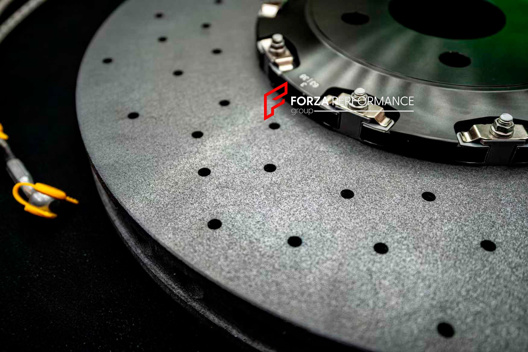 CARBON CERAMIC BIG BRAKE KIT for ROLLS-ROYCE CULLINAN 2018 - 2024

Forza Performance Group offers various types of big brake kits, all types of aftermarket brake calipers, as well as genuine original brands of all types, such as AP Racing, Brembo, Akebono, AMG, M Performance, Audi, Porsche, Lamborghini, Toyota TRD, etc.

Material: Carbon Ceramic

Current set includes:

2x Authentic Akebono 10 Pot Front Brake Calipers

2x Authentic Brembo 4 pot Rear Brake Calipers
2x Front Brake Discs 440 mm
2x Rear Brake Di