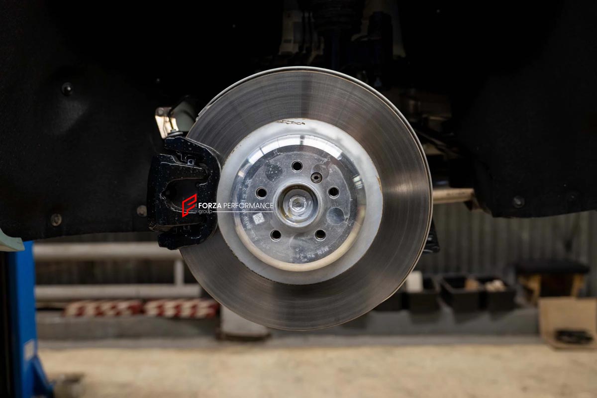 CARBON CERAMIC BIG BRAKE KIT for ROLLS-ROYCE CULLINAN SERIES 2 2024+

Forza Performance Group offers various types of big brake kits, all types of aftermarket brake calipers, as well as genuine original brands of all types, such as AP Racing, Brembo, Akebono, AMG, M Performance, Audi, Porsche, Lamborghini, Toyota TRD, etc.

Material: Carbon Ceramic

Current set includes:
2x Authentic Akebono&nbsp;10 Pot Front Brake Calipers
2x 4 pot Rear Brake Calipers
2x Front Brake Discs 440 mm
2x Rear Brake Discs 410 mm
