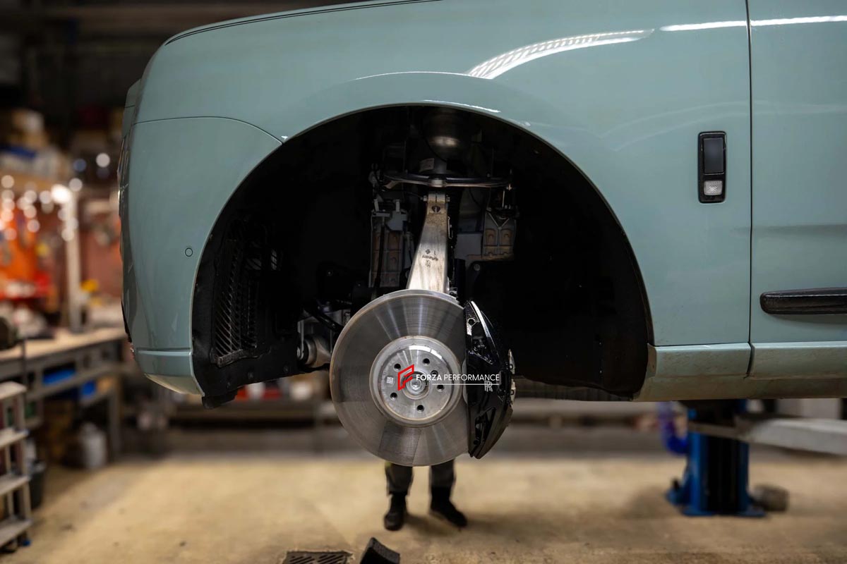 CARBON CERAMIC BIG BRAKE KIT for ROLLS-ROYCE CULLINAN SERIES 2 2024+

Forza Performance Group offers various types of big brake kits, all types of aftermarket brake calipers, as well as genuine original brands of all types, such as AP Racing, Brembo, Akebono, AMG, M Performance, Audi, Porsche, Lamborghini, Toyota TRD, etc.

Material: Carbon Ceramic

Current set includes:
2x Authentic Akebono&nbsp;10 Pot Front Brake Calipers
2x 4 pot Rear Brake Calipers
2x Front Brake Discs 440 mm
2x Rear Brake Discs 410 mm
