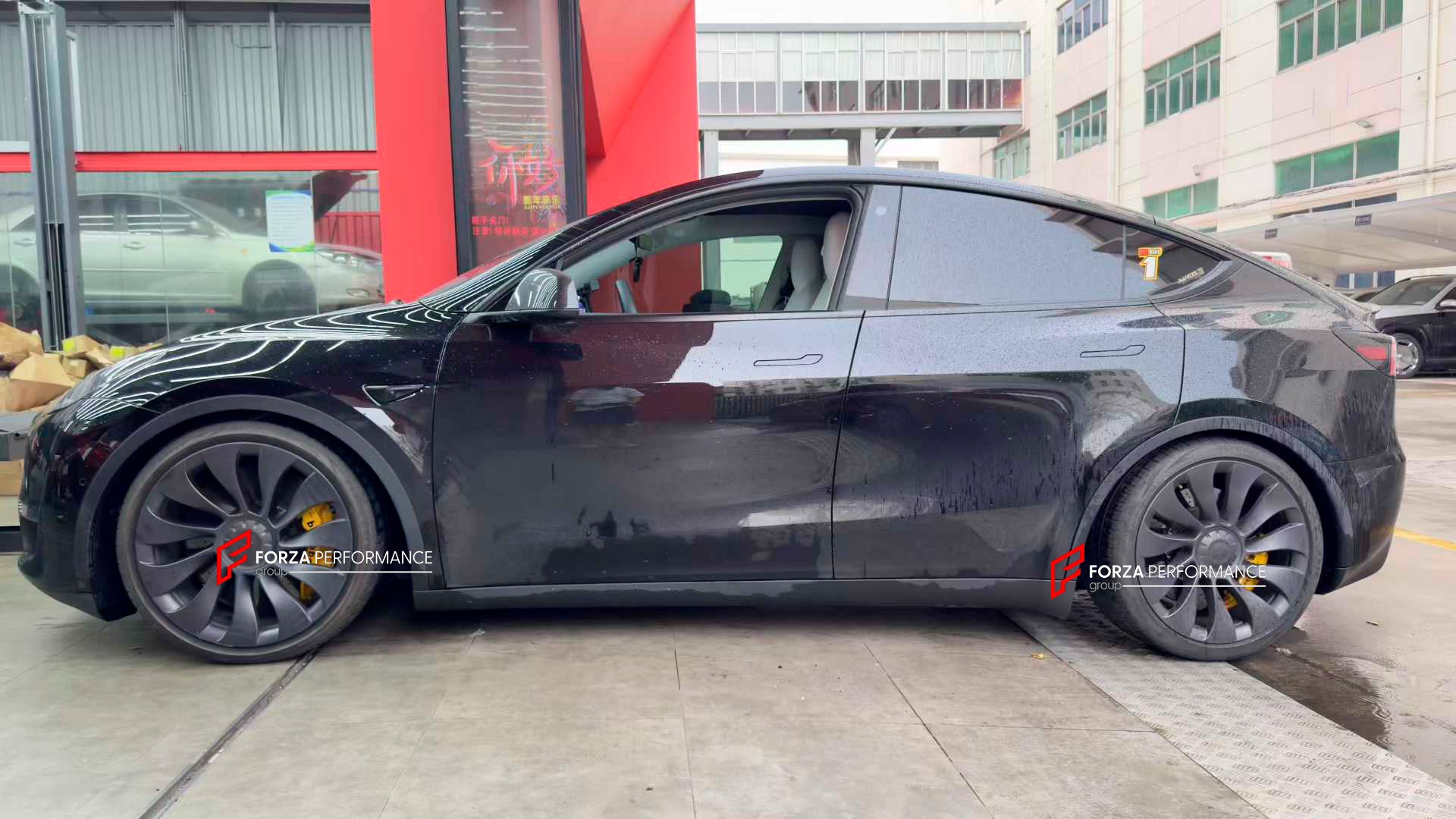 CARBON CERAMIC BIG BRAKE KIT for TESLA MODEL Y 2020 - 2025

Forza Performance Group offers various types of big brake kits, all types of aftermarket brake calipers, as well as genuine original brands of all types, such as AP Racing, Brembo, Akebono, AMG, M Performance, Audi, Porsche, Lamborghini, Toyota TRD, etc.

Material: Carbon Ceramic

Current set includes:

2x Authentic Brembo 6 Pot Front Brake Calipers

2x Authentic Brembo 4 pot Rear Brake Calipers
2x Front Brake Discs 405 mm
2x Rear Brake Discs 380 m