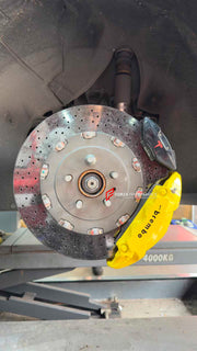 CARBON CERAMIC BIG BRAKE KIT for TESLA MODEL Y 2020 - 2025

Forza Performance Group offers various types of big brake kits, all types of aftermarket brake calipers, as well as genuine original brands of all types, such as AP Racing, Brembo, Akebono, AMG, M Performance, Audi, Porsche, Lamborghini, Toyota TRD, etc.

Material: Carbon Ceramic

Current set includes:

2x Authentic Brembo 6 Pot Front Brake Calipers

2x Authentic Brembo 4 pot Rear Brake Calipers
2x Front Brake Discs 405 mm
2x Rear Brake Discs 380 m
