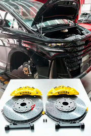 CARBON CERAMIC BIG BRAKE KIT for TOYOTA ALPHARD 40 SERIES 2023+

Forza Performance Group offers various types of big brake kits, all types of aftermarket brake calipers, as well as genuine original brands of all types, such as AP Racing, Brembo, Akebono, AMG, M Performance, Audi, Porsche, Lamborghini, Toyota TRD, etc.

Material: Carbon Ceramic

Current set includes:

2x Authentic Brembo 6 Pot Front Brake Calipers

2x Front Brake Discs 400 mm

2x Brake Caliper Adapters
2x Brake Pads

PLEASE INCLUDE YOUR VIN,