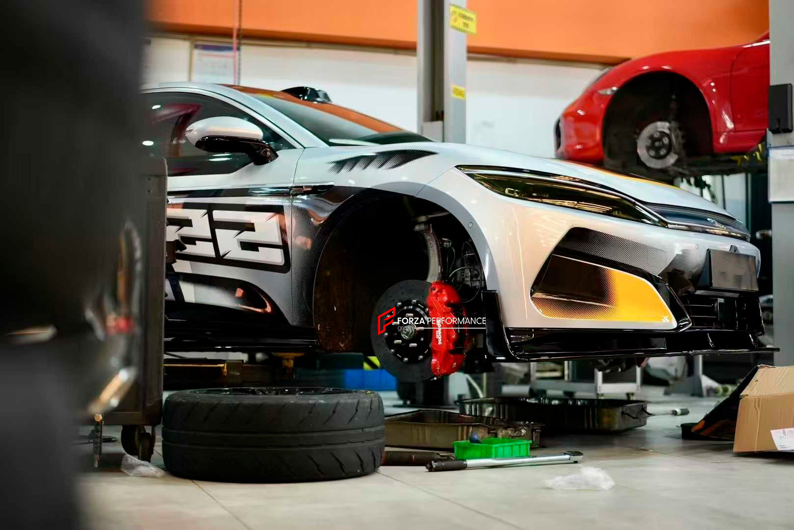 CARBON CERAMIC FRONT BIG BRAKE KIT for BYD HAN L 2022+

Forza Performance Group offers various types of big brake kits, all types of aftermarket brake calipers, as well as genuine original brands of all types, such as AP Racing, Brembo, Akebono, AMG, M Performance, Audi, Porsche, Lamborghini, Toyota TRD, etc.

Material: Carbon Ceramic

Current set includes:

2x Authentic AP Racing CP9571 6 Pot Front Brake Calipers
2x Front Brake Discs 390 mm

2x Brake Caliper Adapters
2x Authentic Pagid Street+ Brake Pads

