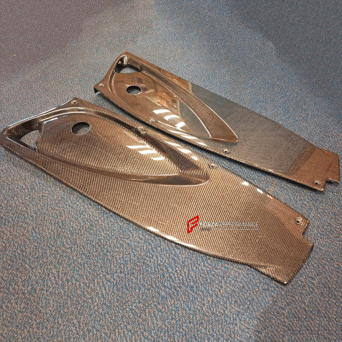 CARBON DOOR PANEL for LOTUS ELISE EXIGE II S2 2002 - 2006

Set Include:

Door Panel
Material: Carbon

Note: Professional installation is required.