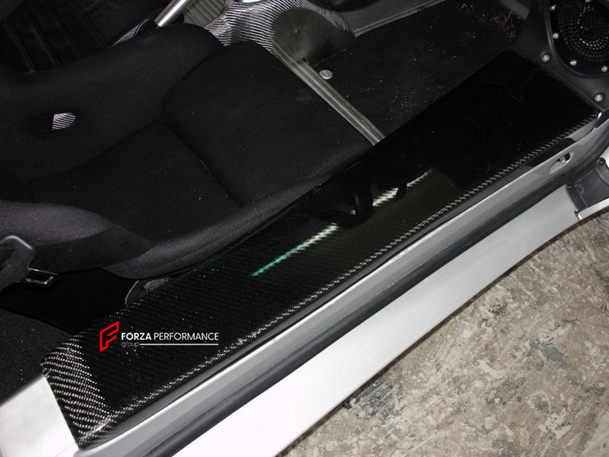 CARBON DOOR SILL for Lotus Elise S2 Exige S2 2002 - 2010
Set includes:

Door Sill
Material: Carbon

NOTE: Professional installation is required.