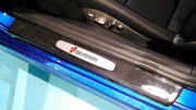 CARBON DOOR SILL for Porsche Cayman 981
Set includes:

Door Sill
Material: Carbon

NOTE: Professional installation is required.