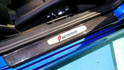 CARBON DOOR SILL for Porsche Cayman 981
Set includes:

Door Sill
Material: Carbon

NOTE: Professional installation is required.