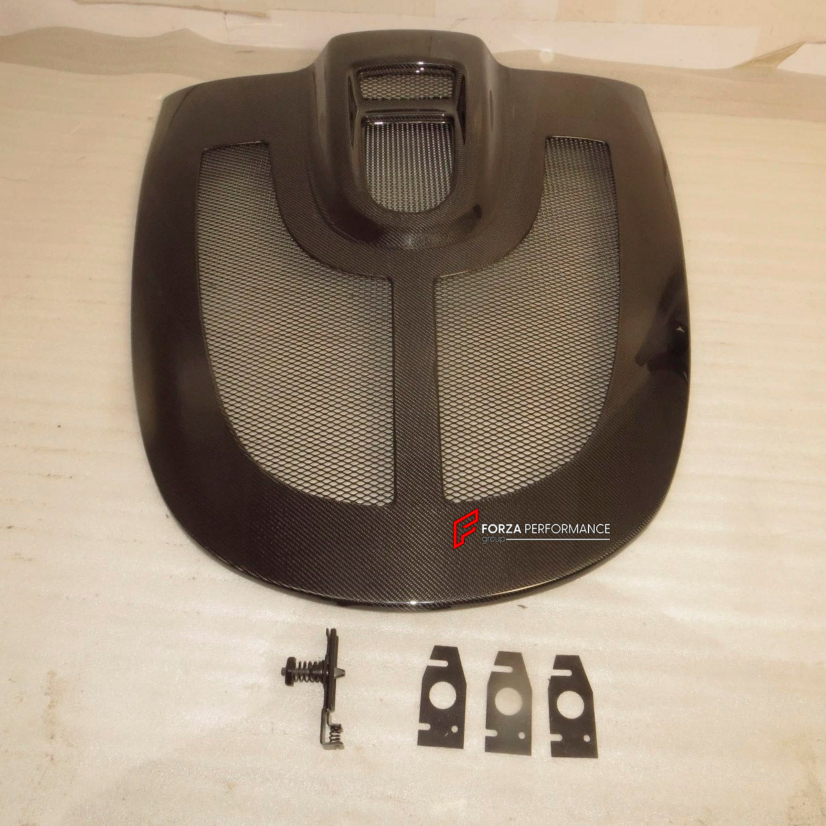 Carbon Engine Cover for Lotus Exige I S 2000 - 2001
Set includes:

Engine Cover
Material: Carbon

NOTE: Professional installation is required.
