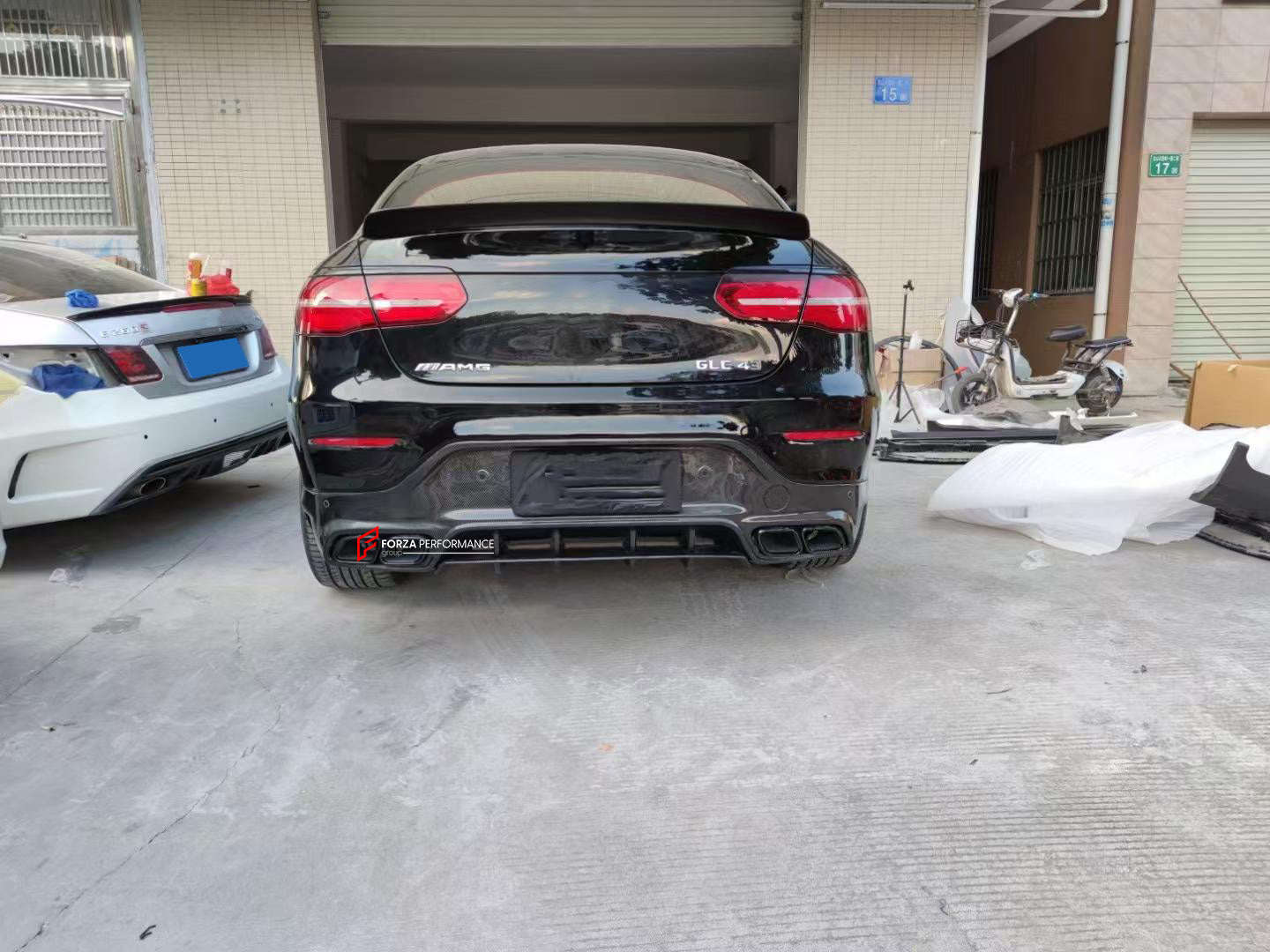 CARBON FIBER BODY KIT for MERCEDES BENZ GLC X253 C253 2015 - 2019

Set includes:

Front Lip
Front Bumper Trim
Fender Flares
Rear Spoiler
Rear Diffuser

Exhaust Tips

Material: Carbon Fiber