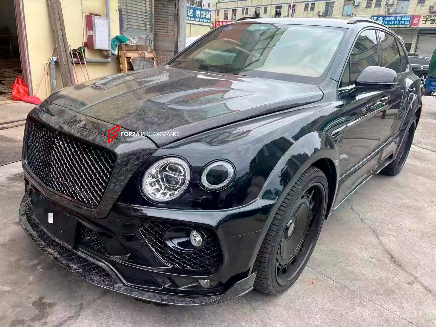 CARBON FIBER HOOD BONNET for BENTLEY BENTAYGA 2015-2020

Set includes:

Hood / Bonnet

Material: Carbon Fiber

NOTE: Professional installation is required.