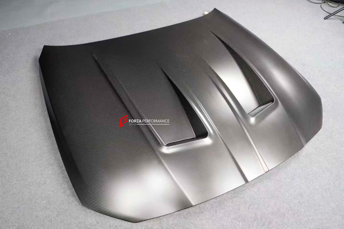 CARBON FIBER HOOD for BMW M4 G82 2021+

Set includes:

Hood / Bonnet

Material: Carbon Fiber
