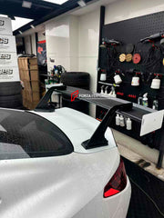 CARBON FIBER REAR WING SPOILER for BMW 4 SERIES G22 G23 G26 2020+ Forza Performance Custom Fit VERUS ENGINEERING STYLE Swan Neck GT Wing Drag Race Time Attack Downforce
Set includes:

Swan Neck Rear GT Wing Spoiler
Material: Carbon Fiber

NOTE: Professional installation is required.