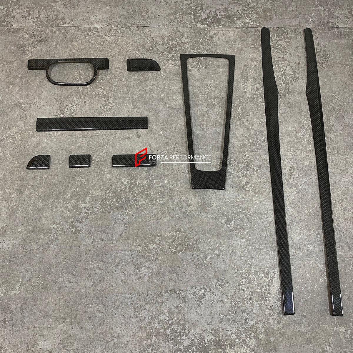 DRY CARBON INTERIOR KIT for PORSCHE 718 982 BOXSTER CAYMAN 2016+

Set includes:

Dashboard Trim
Doors Trim
Central Console Trim
Light Control Trim

Material: Carbon Fiber

CONTACT US FOR PRICING