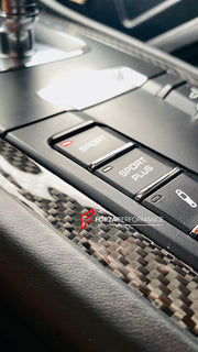 DRY CARBON INTERIOR KIT for PORSCHE 718 982 BOXSTER CAYMAN 2016+

Set includes:

Dashboard Trim
Doors Trim
Central Console Trim
Light Control Trim

Material: Carbon Fiber

CONTACT US FOR PRICING