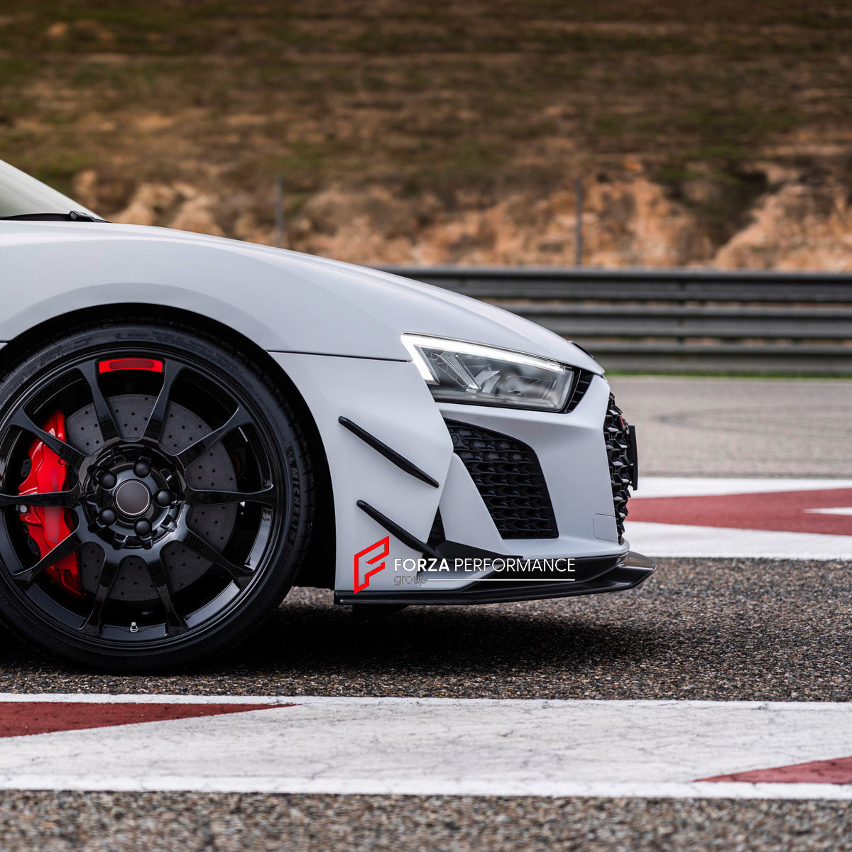 CARBON Front Bumper Canards for Audi R8 V8 V10 Coupe Spyder 2019+
Set includes:

Front Bumper Canards
Material: Carbon

NOTE: Professional installation is required.