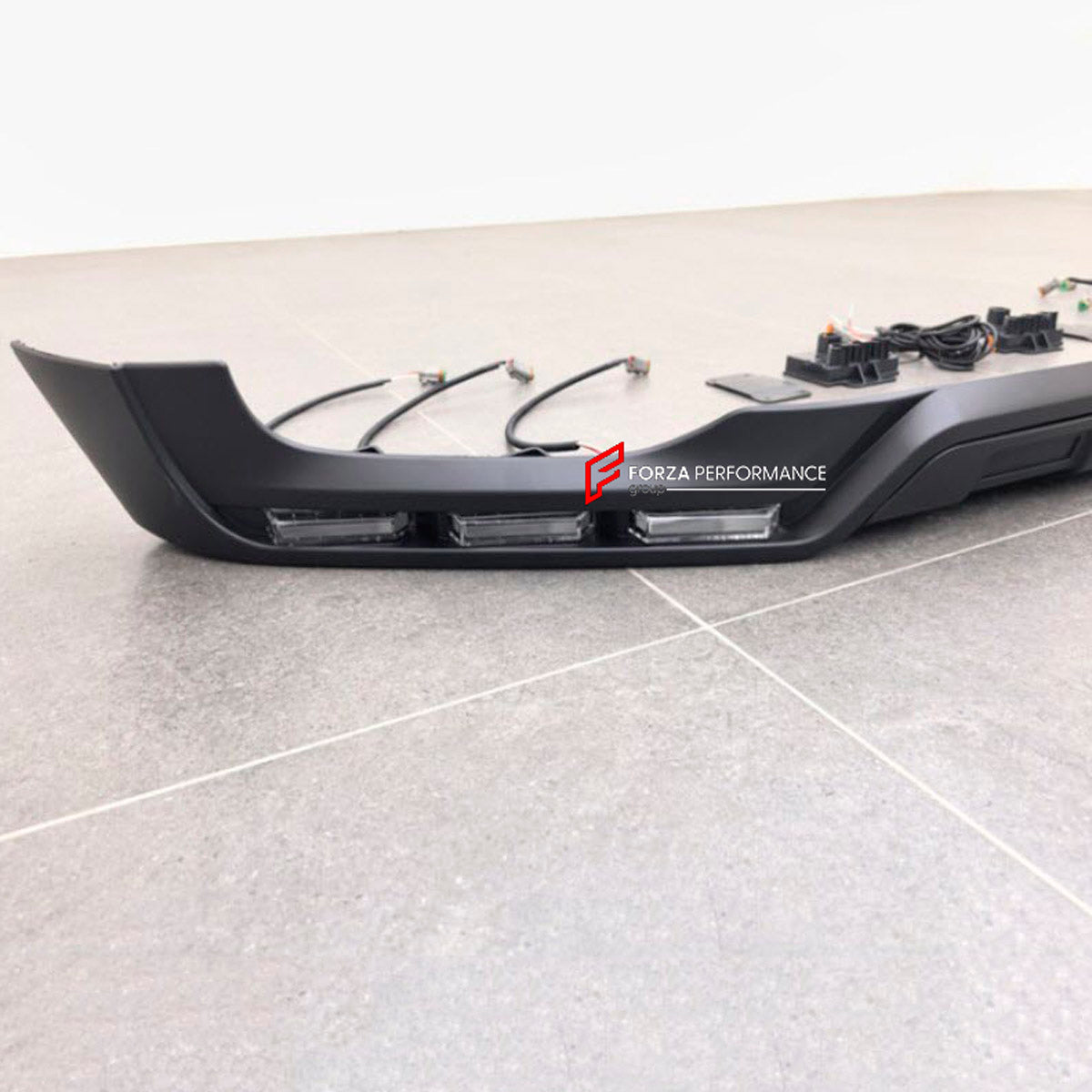 CARBON Front Lip for Mercedes Benz G CLASS W465 G450D G500 2024 - 2026
Set includes:

Front Lip
Material: Carbon

NOTE: Professional installation is required.