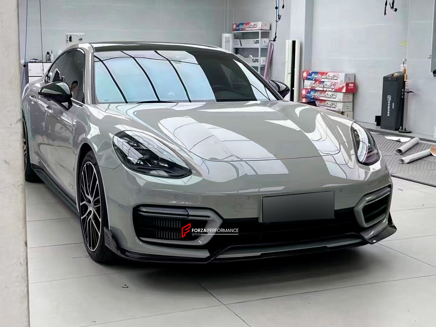 CARBON FRONT LIP for PORSCHE PANAMERA G2 971.1 FACELIFT 2020-2024

Set includes:

Front Lip

Material: Carbon Fiber

NOTE: Professional installation is required.

CONTACT US FOR PRICING
