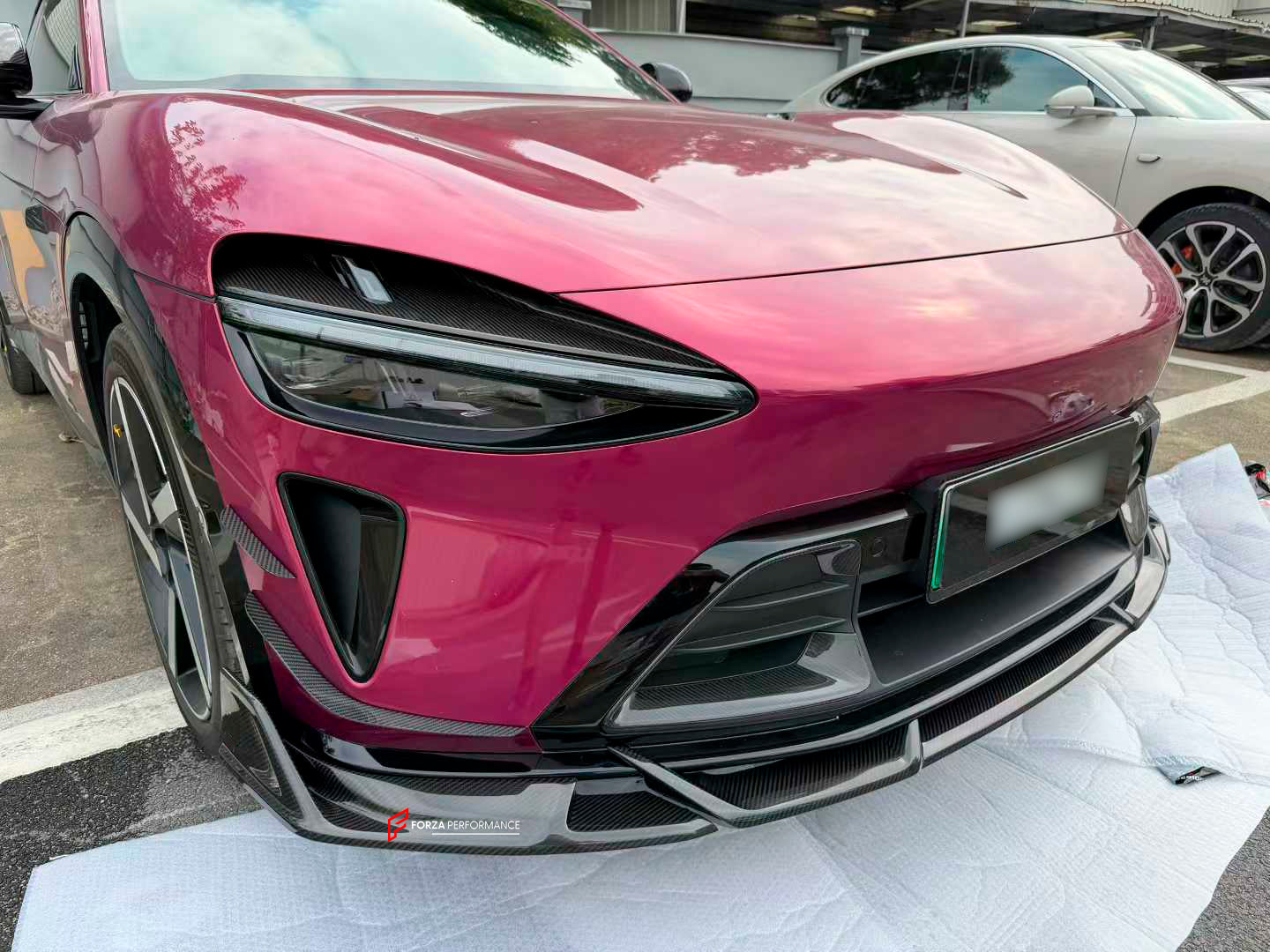 CARBON FRONT LIP for XIAOMI YU7 2023+

Set includes:
Front Lip

Material: Carbon

NOTE: Professional installation is required.

Why “Contact Us for Pricing”?

We don’t display fixed prices because our goal is to offer you the most competitive deal possible. Product costs often decrease over time, and by requesting a quote, you’ll receive our most up-to-date price on market.

SECURED PAYMENT METHODS&nbsp;
PayPal (+4.4% fee)
Visa / Mastercard / American Express (through PayPal)

Bank Wire transfer (SWIFT)
Cry