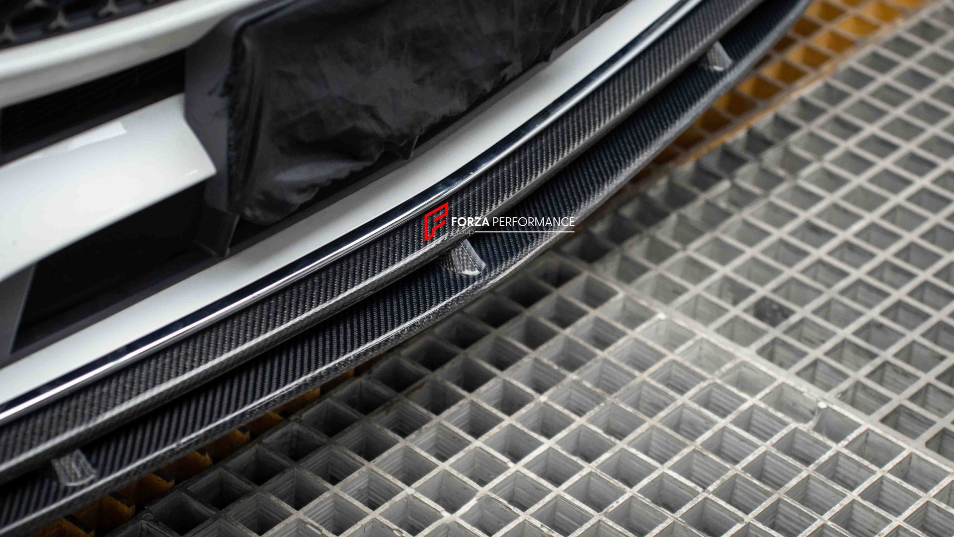 CARBON FRONT LIP CANARDS FOR MERCEDES-BENZ W206 C-CLASS 2021+
