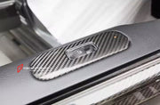 CARBON GLASS LIFT SWITCH FRAME TRIM for MERCEDES-BENZ G-CLASS G450 G350 G500 G550 AMG G63 G63 W465 2024+

Set includes:

Glass Lift Switch Frame

Material: Carbon Fiber

NOTE: Professional installation is required.