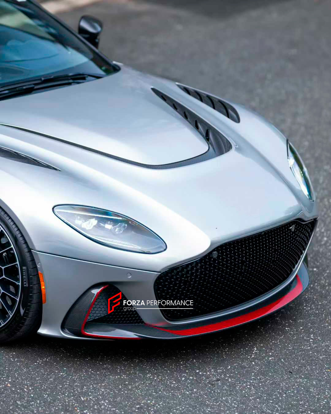 DRY CARBON HOOD for ASTON MARTIN DBS 770 ULTIMATE 2023+
