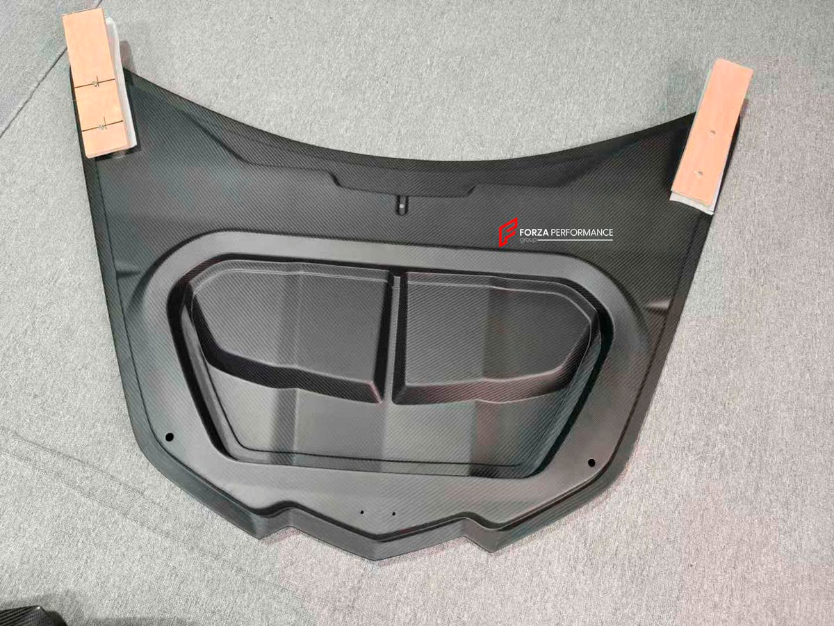 CARBON HOOD BONNET for CHEVROLET CORVETTE C8 STINGRAY Z06 E RAY 2020+ Forza Performance Custom fit
Set includes:

Hood Bonnet
Material: Carbon

NOTE: Professional installation is required.