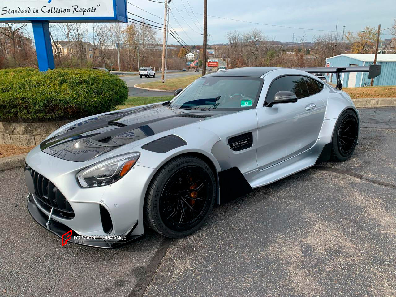 CARBON HOOD BONNET for MERCEDES BENZ C190 AMG GT/GTS/GTC/GTR | BLACK SERIES STYLE

Set includes:

Hood Bonnet

Material: Carbon