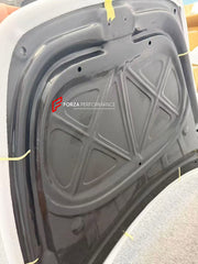 CARBON HOOD BONNET for TESLA MODEL 3 FACELIFT HIGHLAND 2023+ FORZA PERFORMANCE custom fit CMST Style

Set includes:
Hood Bonnet

Material: Carbon

NOTE: Professional installation is required.